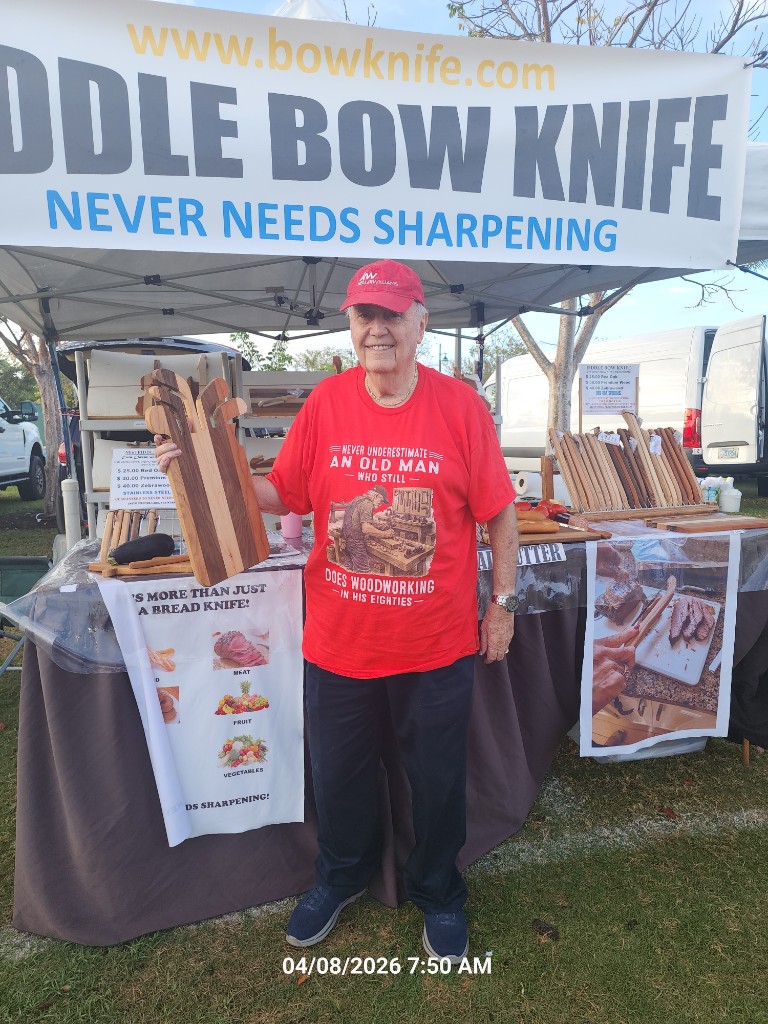 Jerry at the Fiddle Bow Knife market booth