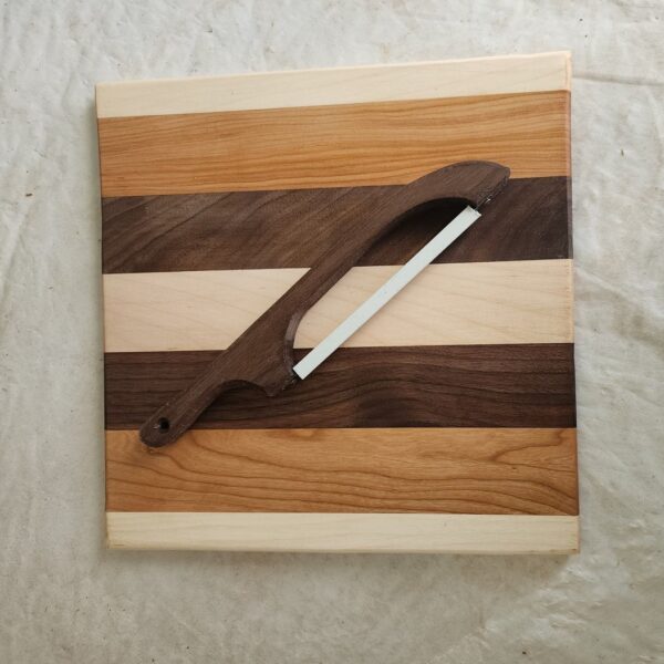 Small Cutting Board & Mini Bow Knife
